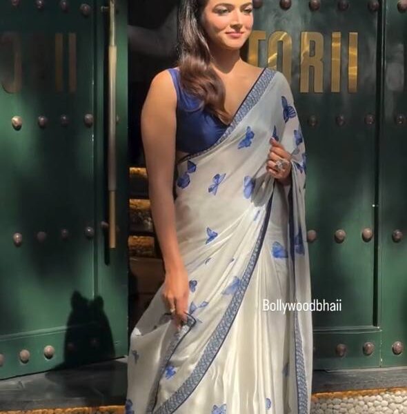 Women's Chic Snow White Georgette Saree with Vibrant Blue Butterfly Digital Print & Contrasting Border – Perfect for Casual Outings & Day Events